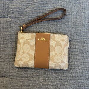 Coach Corner Zip Wristlet
